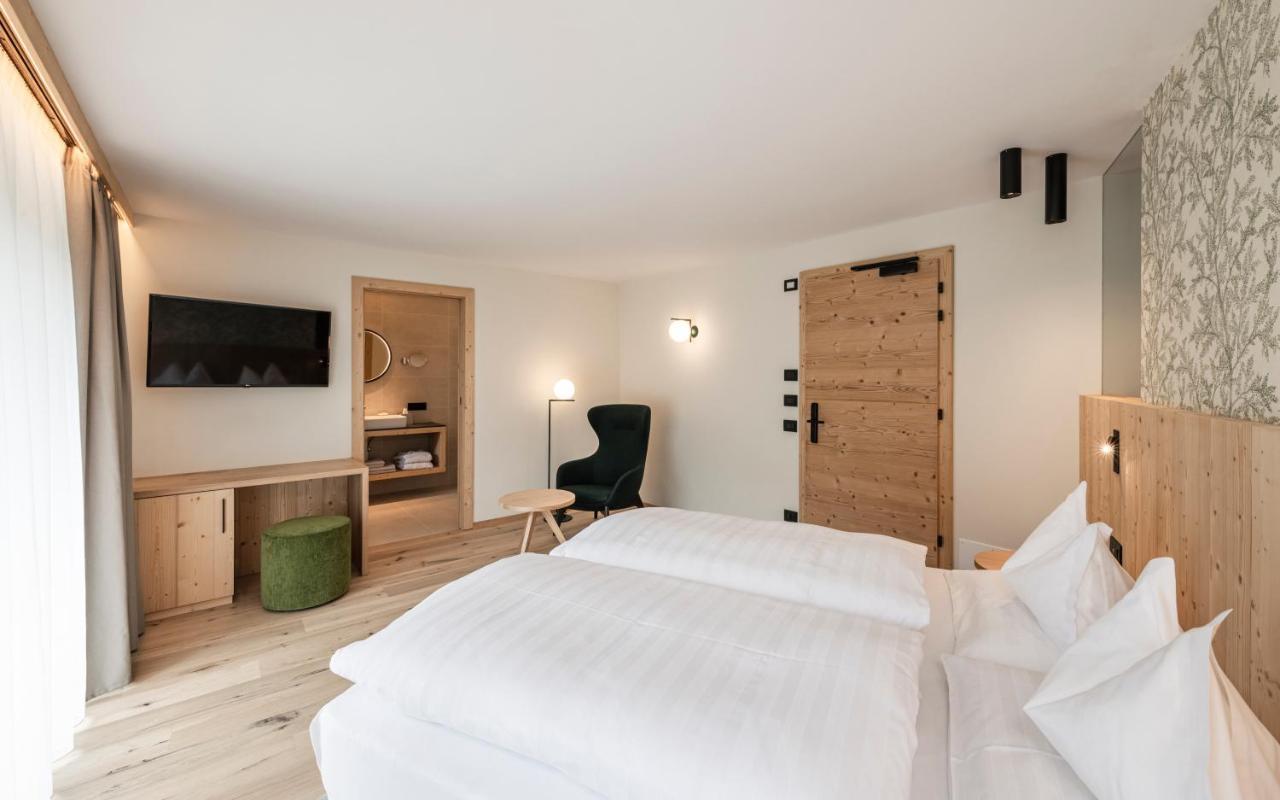 Stoa - Elegant & Romantic Guest House - "Adults Only" San Vigilio Di Marebbe Eksteriør billede