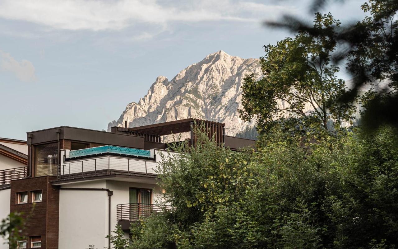 Stoa - Elegant & Romantic Guest House - "Adults Only" San Vigilio Di Marebbe Eksteriør billede