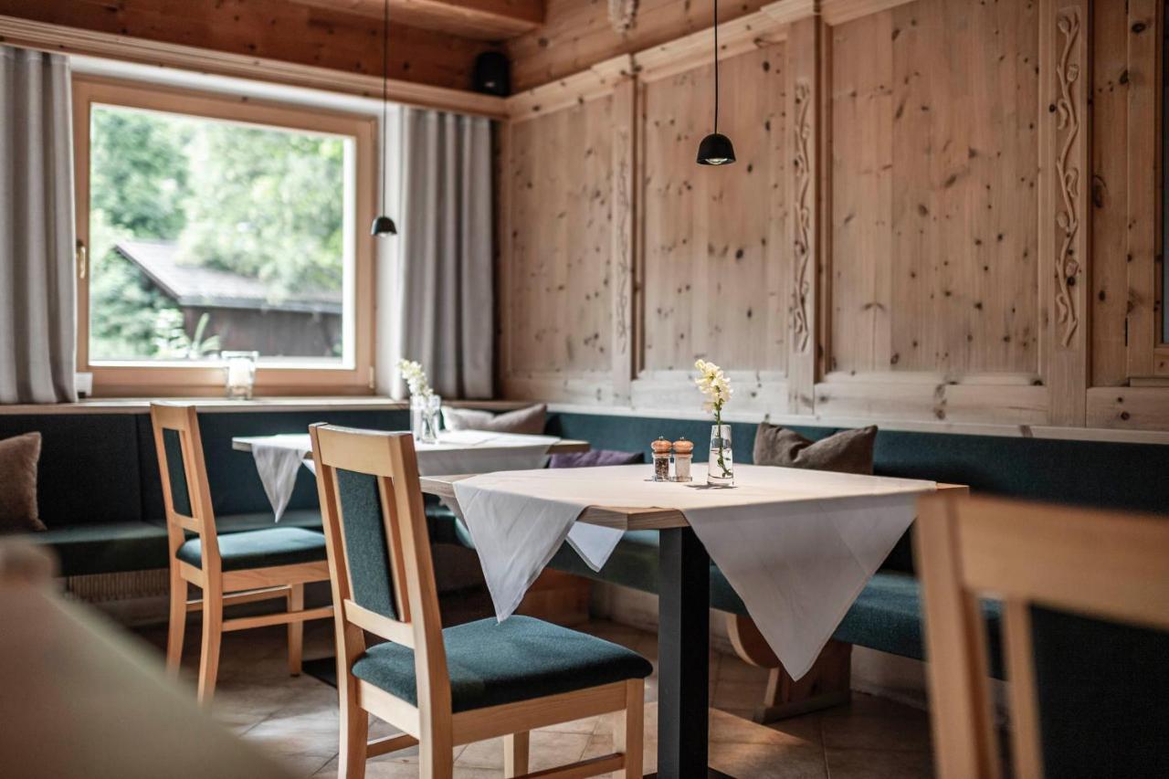 Stoa - Elegant & Romantic Guest House - "Adults Only" San Vigilio Di Marebbe Eksteriør billede