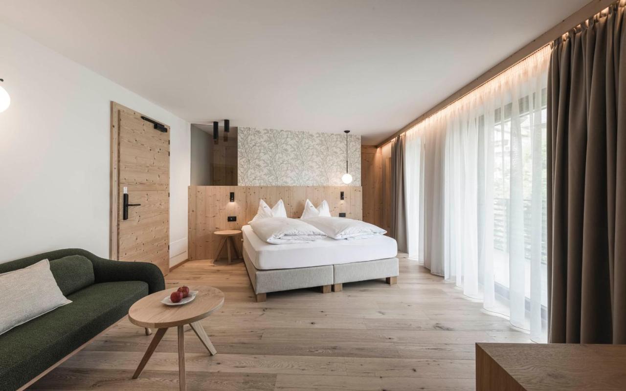 Stoa - Elegant & Romantic Guest House - "Adults Only" San Vigilio Di Marebbe Eksteriør billede