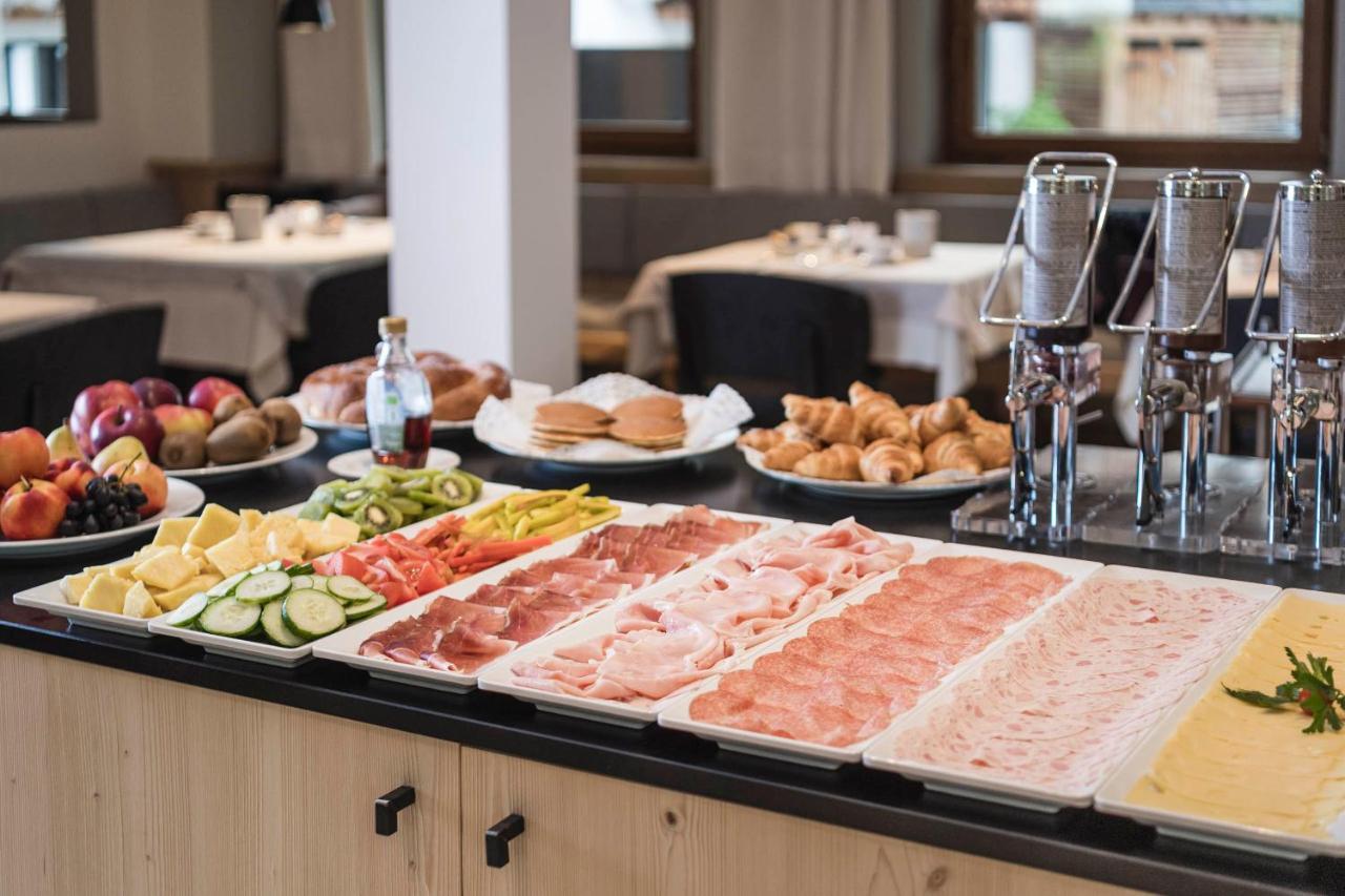 Stoa - Elegant & Romantic Guest House - "Adults Only" San Vigilio Di Marebbe Eksteriør billede